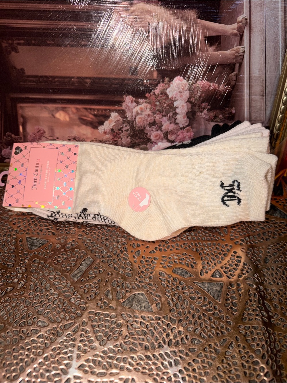 Juicy Couture woman’s Cream & more Logo Crew Socks - 6 Pack